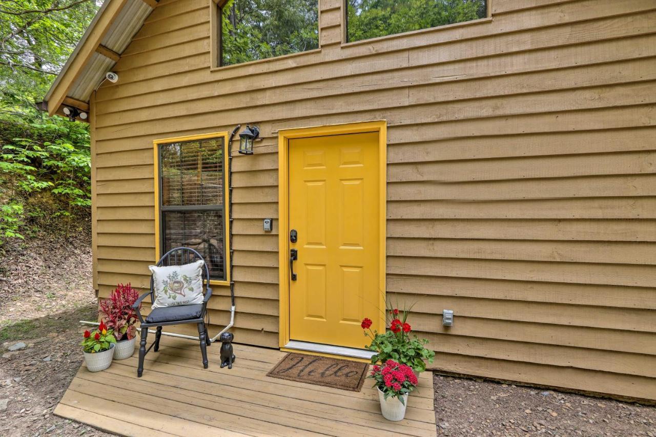 Bumblebee Cottage Murphy Retreat With Hot Tub Salem Экстерьер фото